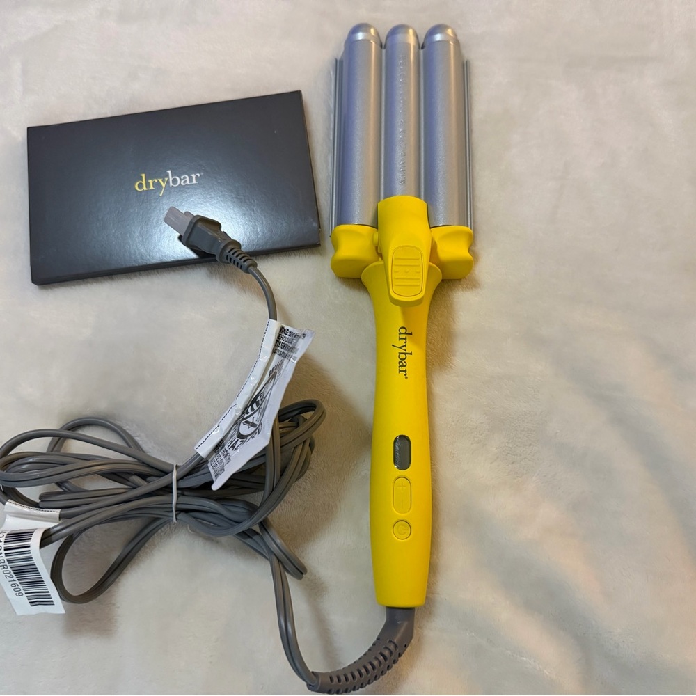 Drybar The Beach Bender Triple Barrel Waver
